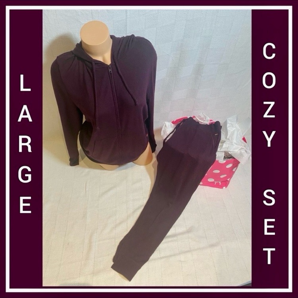 NWT VS PINK LARGE SOFT AND COZY SET